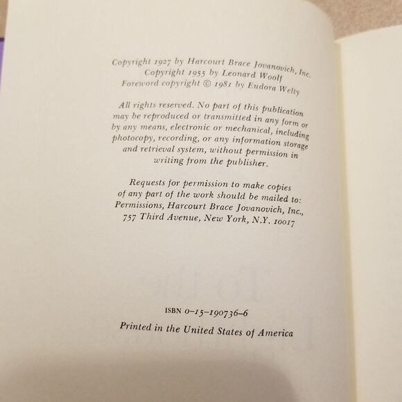 Vintage To the Lighthouse by Virginia Woolf 1981 with slipcover. - Picture 5 of 5